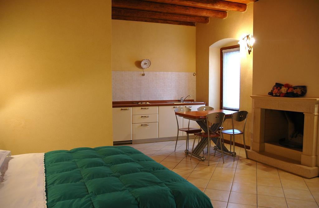 Agriturismo Le Mura Del Gherlo Villa Valeggio sul Mincio Bagian luar foto