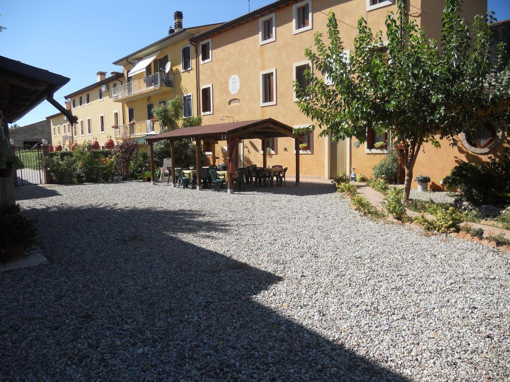 Agriturismo Le Mura Del Gherlo Villa Valeggio sul Mincio Bagian luar foto